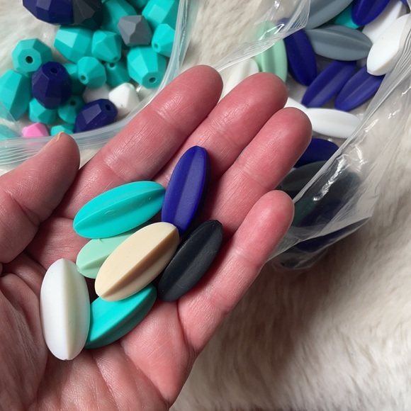 Silicone Teethers Teething Beads Pacifier Clips DIY Teething Jewelry - Picture 11 of 17